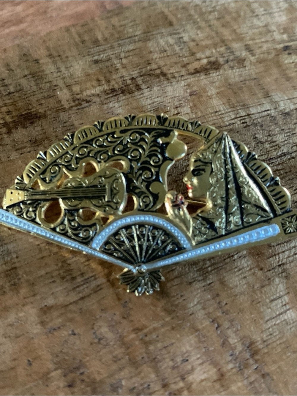 Vintage Toledo Damascene-Style Fan Brooch
